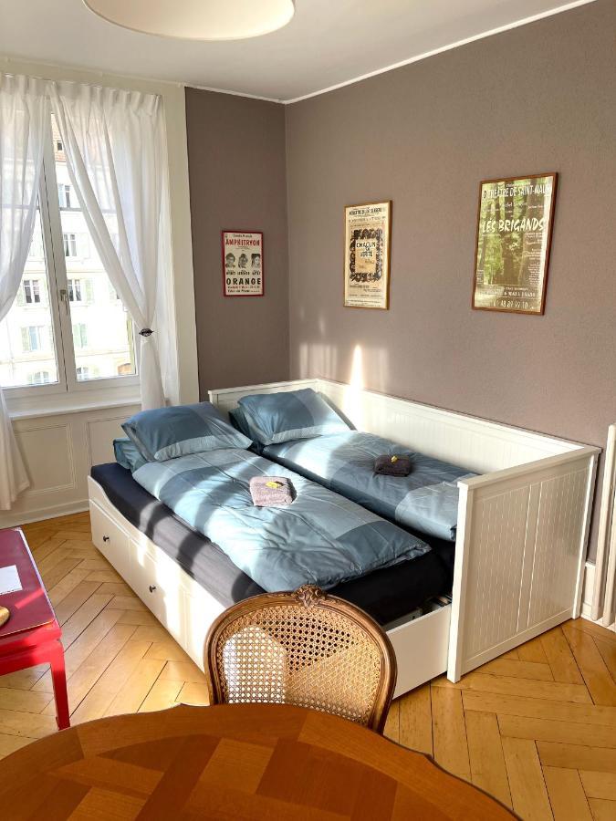 Le Locle : Bel Appartement Chaleureux Ngoại thất bức ảnh